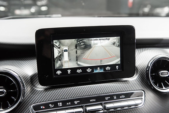 Mercedes-Benz V300 d 20 of 23