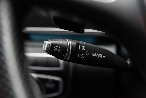 Mercedes-Benz V300 d 15 of 23