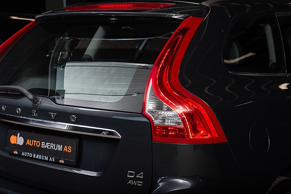Volvo XC60 6 of 26