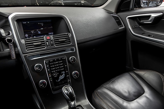 Volvo XC60 16 of 26