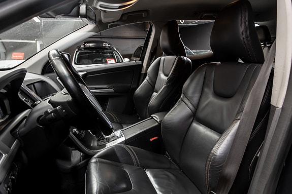 Volvo XC60 9 of 26