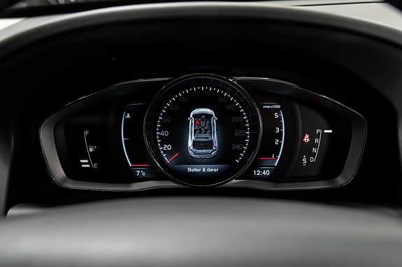 Volvo XC60 15 of 26