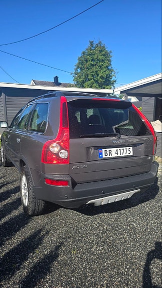 Volvo XC90 6 of 9