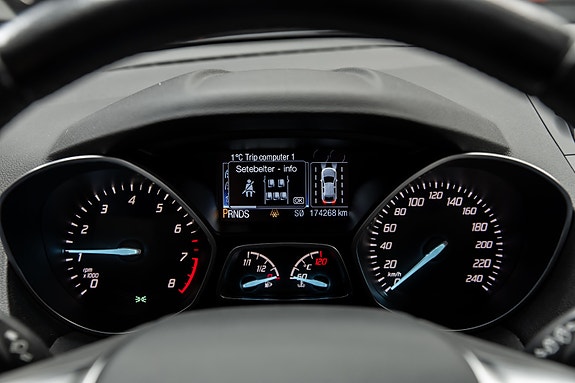 Ford Kuga 14 of 22