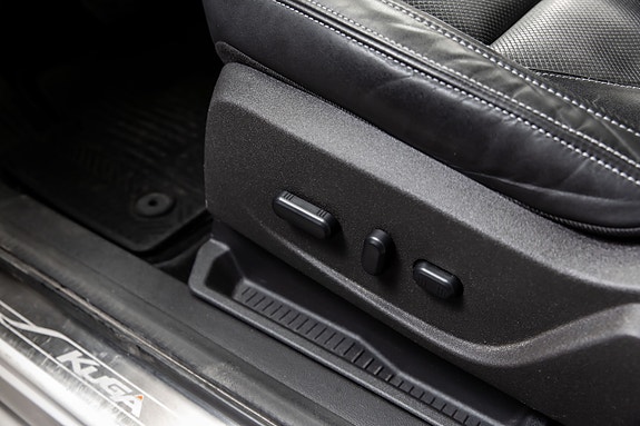 Ford Kuga 10 of 22