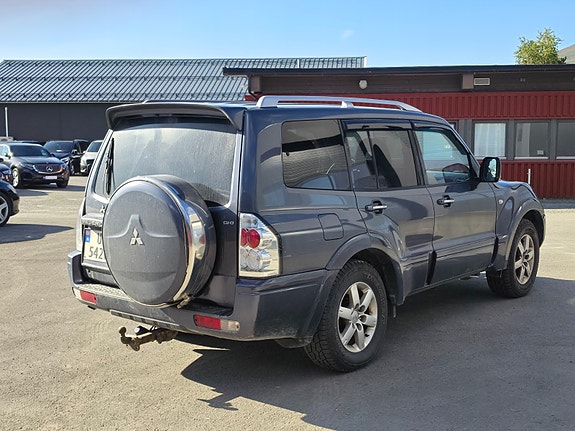 Mitsubishi Pajero 5 of 22