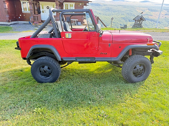 Jeep Wrangler 10 of 17