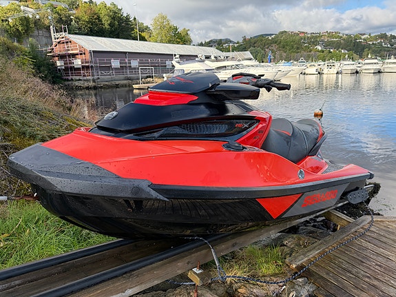 Sea-Doo RXT 300 – kun 59 timer! 2 of 16