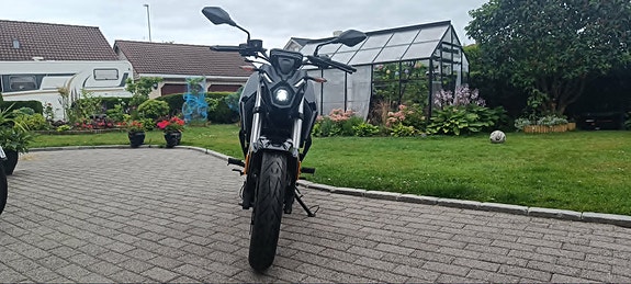 VOGE 125 R 4 of 4