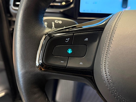 NIO ES8 12 of 30