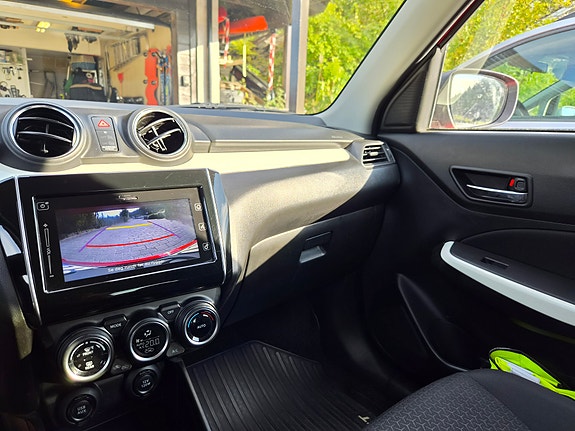 Suzuki Swift 10 of 15