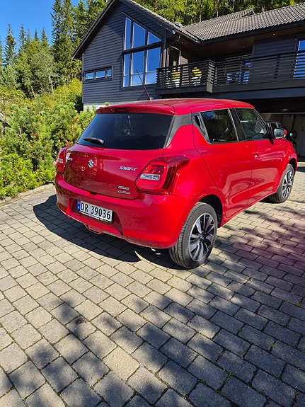 Suzuki Swift 8 of 15