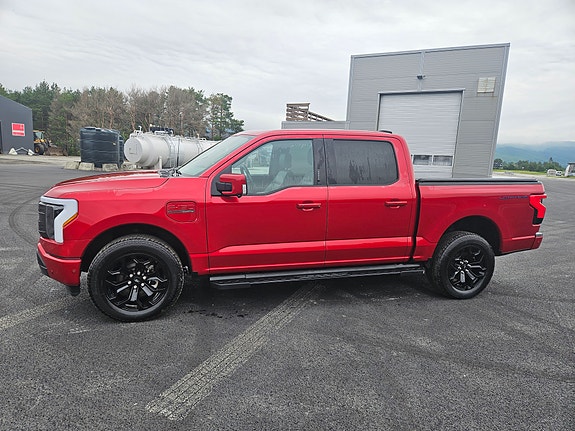 Ford F-150 5 of 8