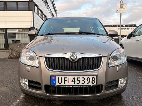 Skoda Fabia 2 of 21
