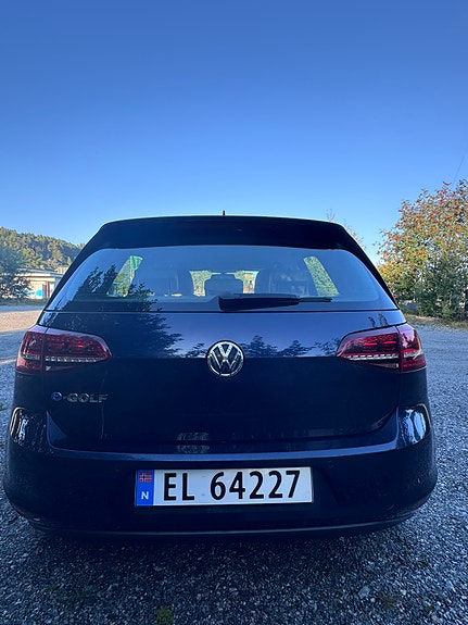 Volkswagen e-Golf VII 7 of 20