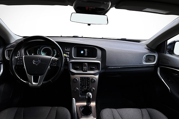 Volvo V40 Cross Country 13 of 19