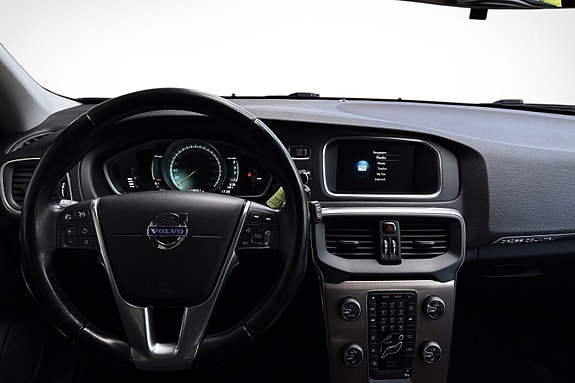 Volvo V40 Cross Country 14 of 19