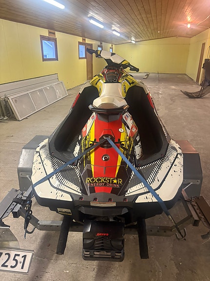 Seadoo spark 2up 4 of 16