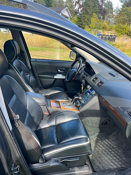 Volvo XC90 14 of 22