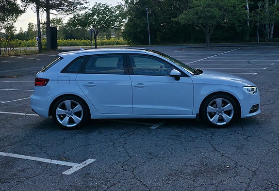 Audi A3 4 of 23