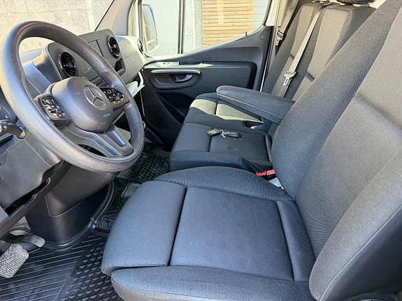 Mercedes-Benz Sprinter 317 9 of 14
