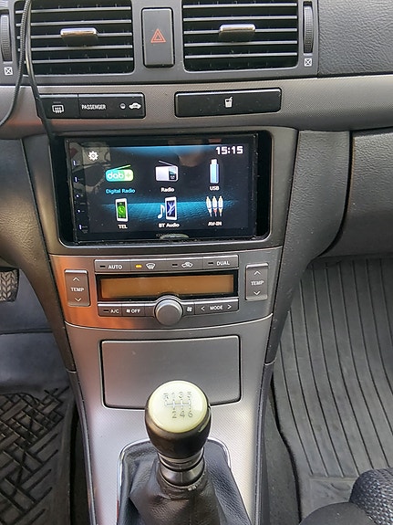 Toyota Avensis 7 of 14