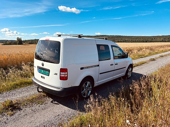Volkswagen Caddy Maxi 4 of 14