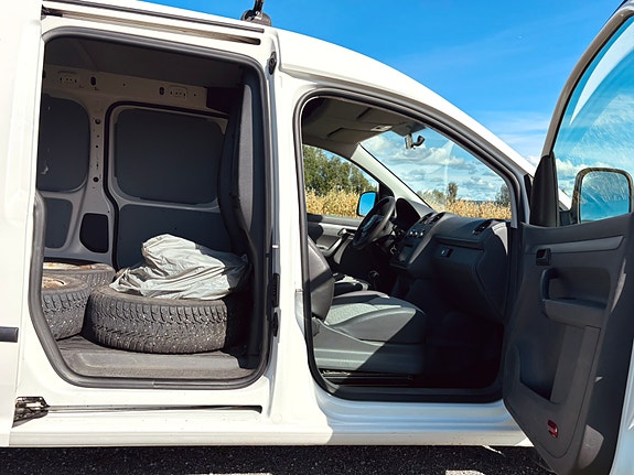 Volkswagen Caddy Maxi 10 of 14