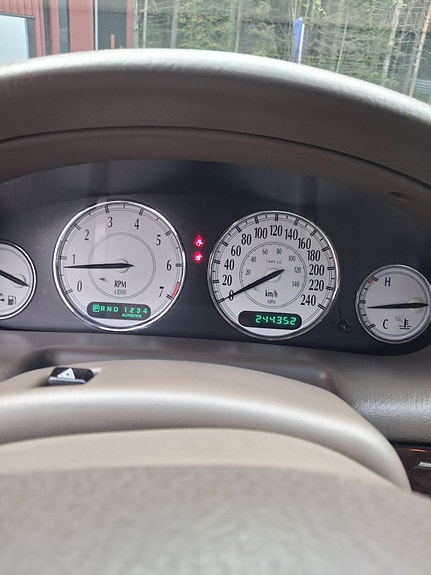 Chrysler 300M 5 of 5