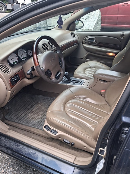 Chrysler 300M 3 of 5