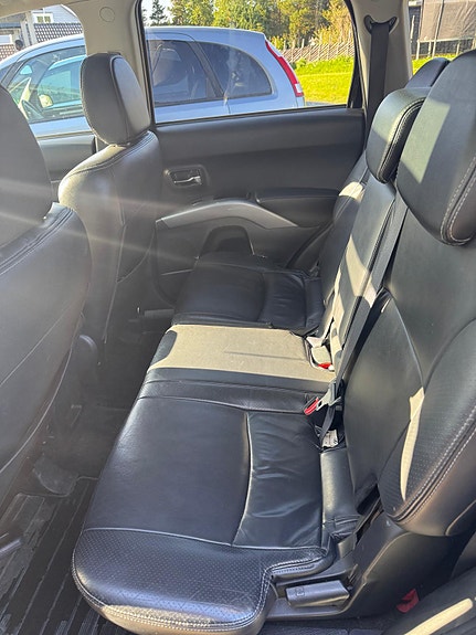 Mitsubishi Outlander 19 of 24