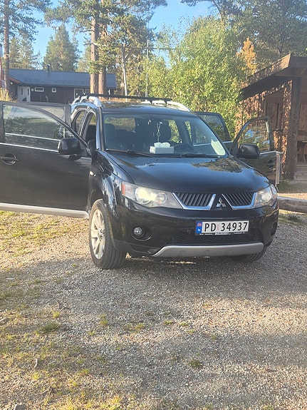 Mitsubishi Outlander 8 of 24