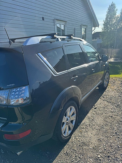 Mitsubishi Outlander 12 of 24