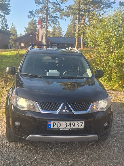 Mitsubishi Outlander 2 of 24