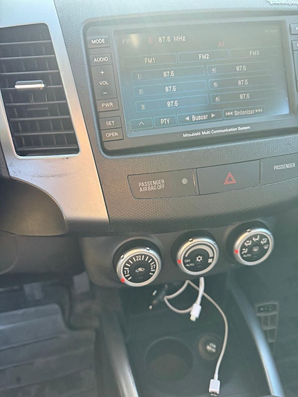 Mitsubishi Outlander 24 of 24