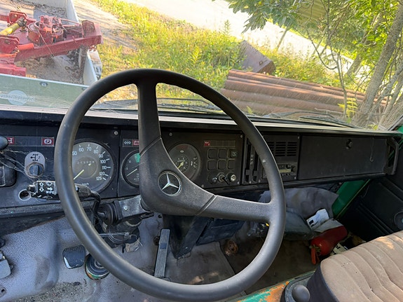 Mercedes-Benz LP 813 7 of 30