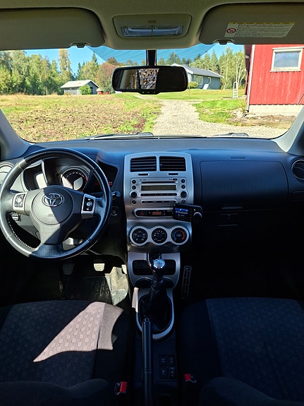 Toyota Urban Cruiser 19 of 30