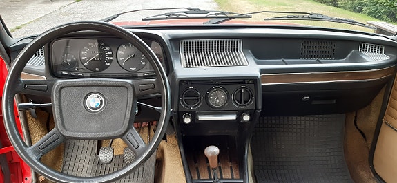 BMW 525 17 of 30