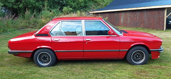 BMW 525 7 of 30