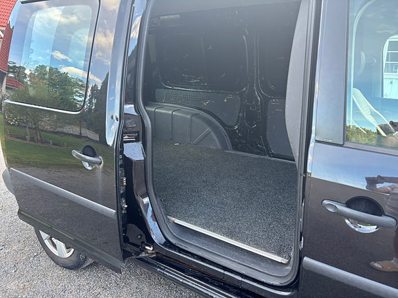Volkswagen Caddy Maxi 7 of 14
