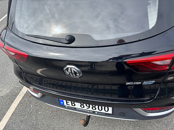 MG ZS EV 3 of 4