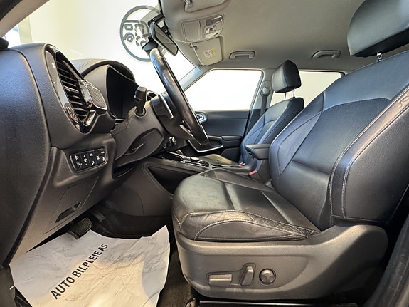 Kia e-Soul 16 of 26