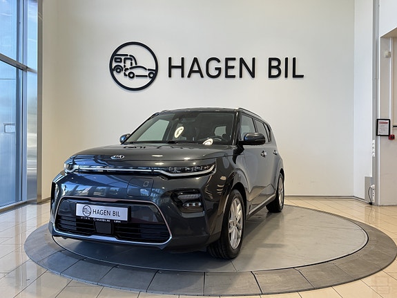 Kia e-Soul 2 of 26