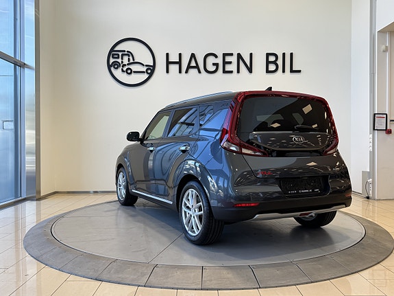 Kia e-Soul 5 of 26