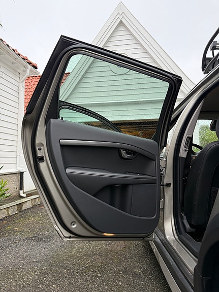 Volvo XC70 28 of 30