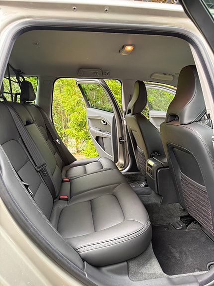Volvo XC70 22 of 30