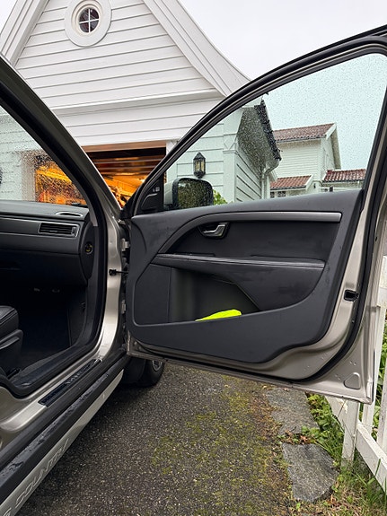 Volvo XC70 26 of 30