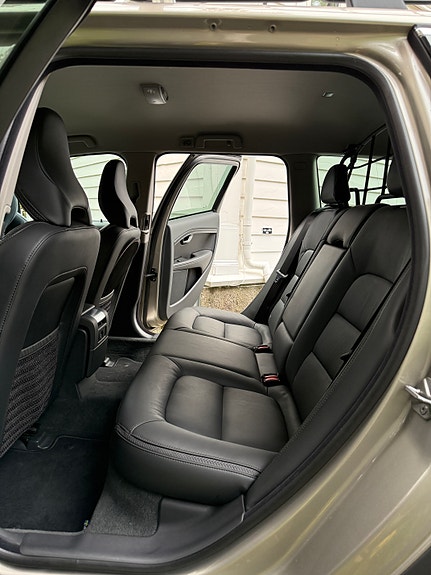 Volvo XC70 23 of 30