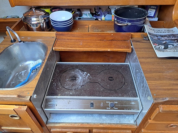 Maxi Fenix fixer-upper 28 of 30