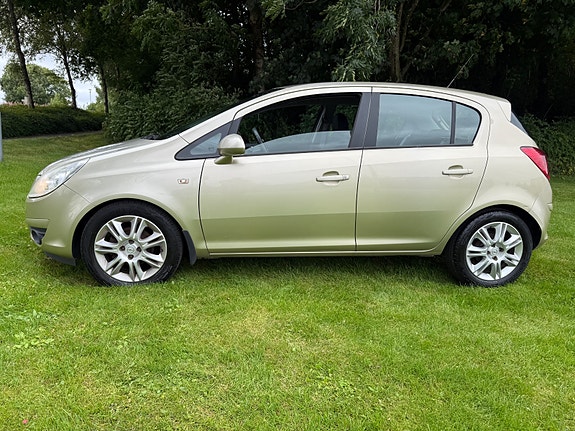 Opel Corsa 4 of 19
